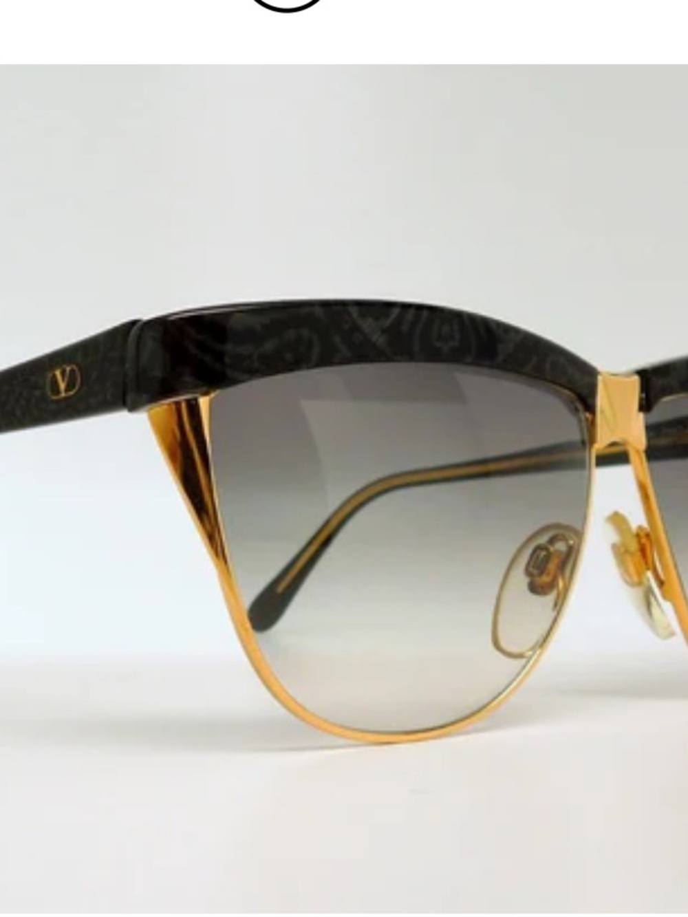 Vintage 1970s Valentino Two-Tone Cat-Eye Sunglasses in Black and Gold RARE - Picture 5 of 12